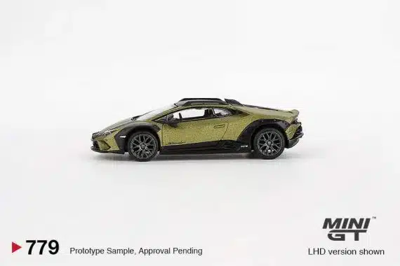 MINI GT No.779 Lamborghini Huracán Sterrato Verde Gea Matt