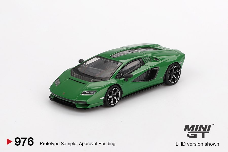MINI GT No.976 Lamborghini Countach LPI 800-4 Verde Medio MGT00976