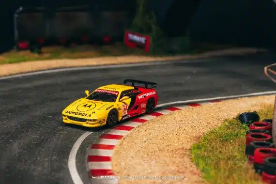 Tarmac Works 1:64 HOBBY64 Ferrari F355 Challenge World Challenge Series 2000 Matt Drendel T64-083-00WCS54