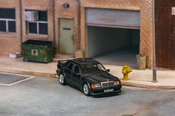 Tarmac Works 1:64 GLOBAL64 Mercedes-Benz 190 E 2.5-16 EVO 1 Blue-Black metallic T64G-057-BK