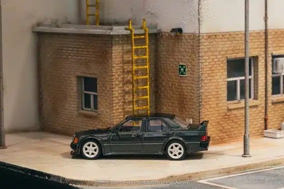 Tarmac Works 1:64 GLOBAL64 Mercedes-Benz 190 E 2.5-16 EVO 1 Blue-Black metallic T64G-057-BK