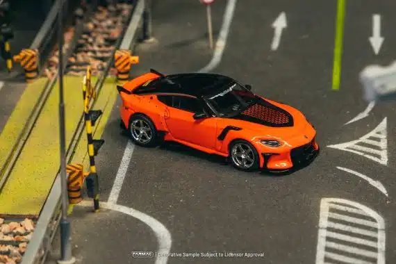 Tarmac Works 1:64 GLOBAL64 Nissan VeilSide FFZ400 Fairlady Z Orange T64G-074-OR