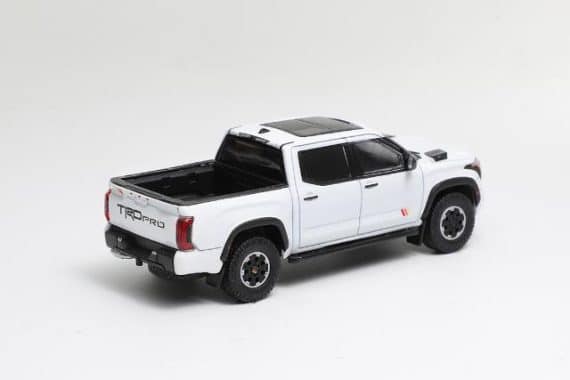 GCD 1:64 Toyota Tundra - White KS-064-490