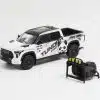 GCD 1:64 Toyota Tundra - White with Panda（with accessories）KS-064-495
