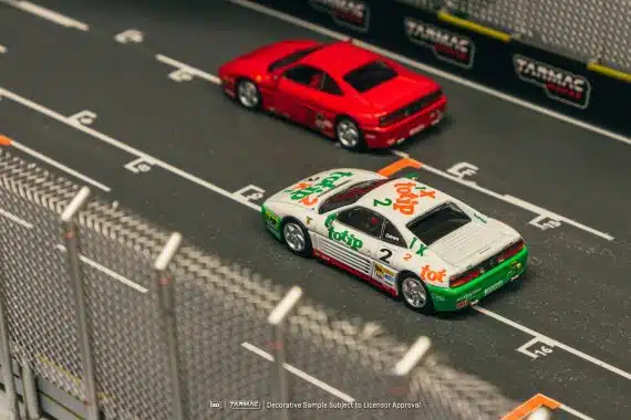 Tarmac Works 1:64 HOBBY64 Ferrari 348 Challenge 1993 Paolo Cutrera T64-082-93CHA02