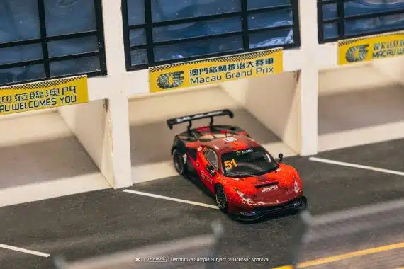 Tarmac Works 1:64 HOBBY64 Ferrari 488 GT3 Macau GT Cup 2022 Harmony Racing Chen Weian T64-072-22MGP51