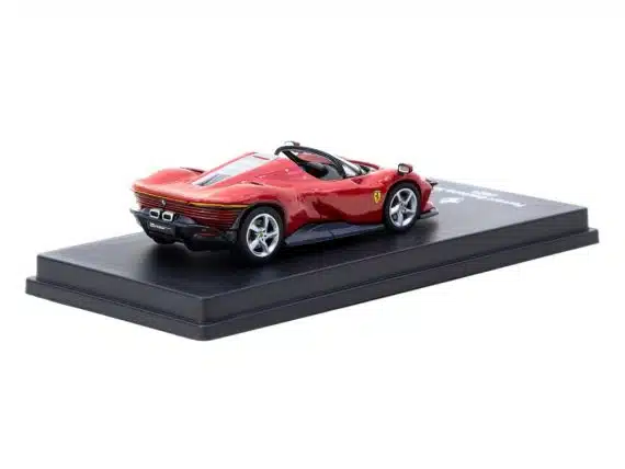 Tarmac Works 1:64 CENTAURIA x IXO COLLECTIONS FERRARI GT Daytona SP3 2021