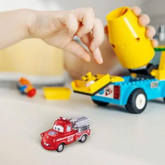 Takara Tomy Disney Cars Tomica C-38 Meter (Fire Truck Type)