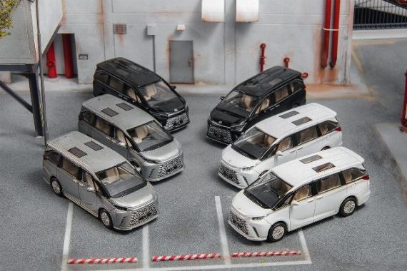 DCT 1:64 LEXUS LM 2 - BLK (RHD) LL-027-135