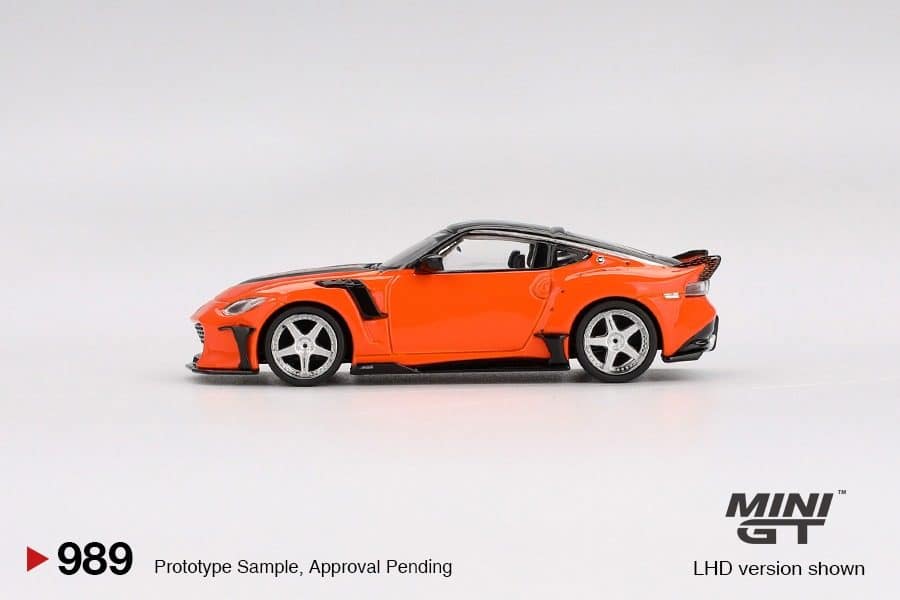 MINI GT No.989 Nissan Z VeilSide FFZ400 Orange MGT00989