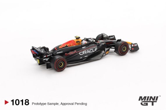 MINI GT No.1018 Oracle Red Bull Racing RB20 #1 Max Verstappen  2024 F1 2024 Bahrain GP Winner MGT01018