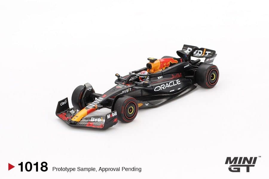 MINI GT No.1018 Oracle Red Bull Racing RB20 #1 Max Verstappen  2024 F1 2024 Bahrain GP Winner MGT01018