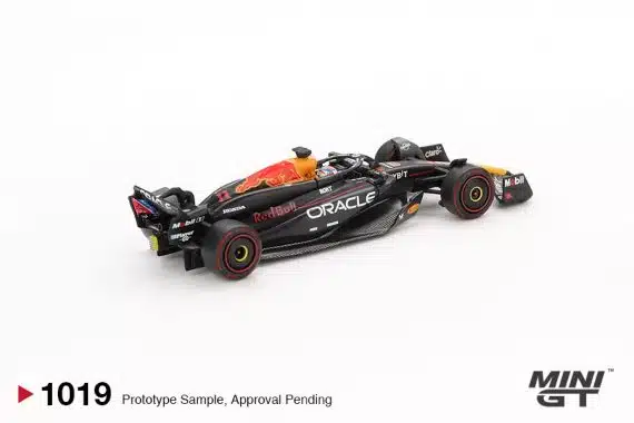 MINI GT No.1019 Oracle Red Bull Racing RB20 #11 Sergio Pérez 2024 F1  2024 Bahrain GP 2nd Place MGT01019