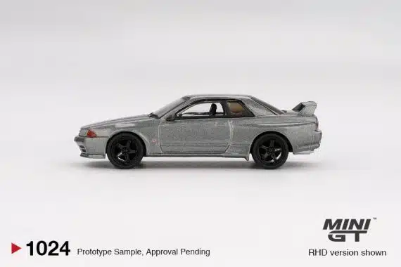 MINI GT No.1024 Nissan Skyline GT-R (NISMO BNR32 CRS Version) Dark Metal Gray MGT01024