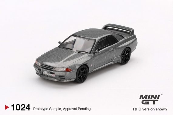 MINI GT No.1024 Nissan Skyline GT-R (NISMO BNR32 CRS Version) Dark Metal Gray MGT01024