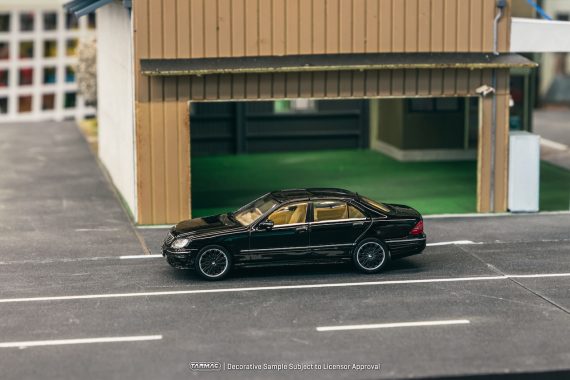 Tarmac Works 1:64 GLOBAL64 Mercedes-Benz S-Class Wald Black T64G-072-BK