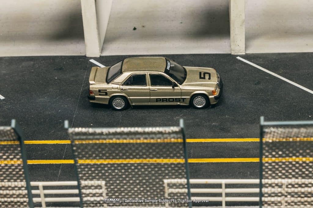 Tarmac Works 1:64 GLOBAL64 Mercedes-Benz 190 E 2.3-16 Race of Champion 1984 Alain Prost T64G-047-84ROC05
