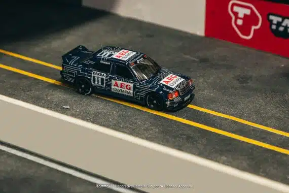 Tarmac Works 1:64 GLOBAL64 Mercedes-Benz 190 E 2.5-16 EVO 1 DTM 1989 Dany Snobeck T64G-057-89DTM11