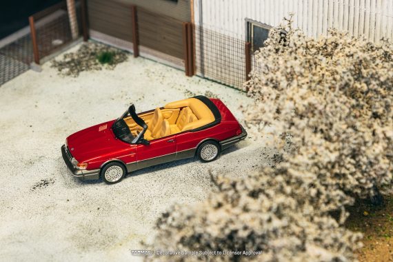 Tarmac Works 1:64 GLOBAL64 Saab 900 Turbo Convertible Red T64G-067-RE