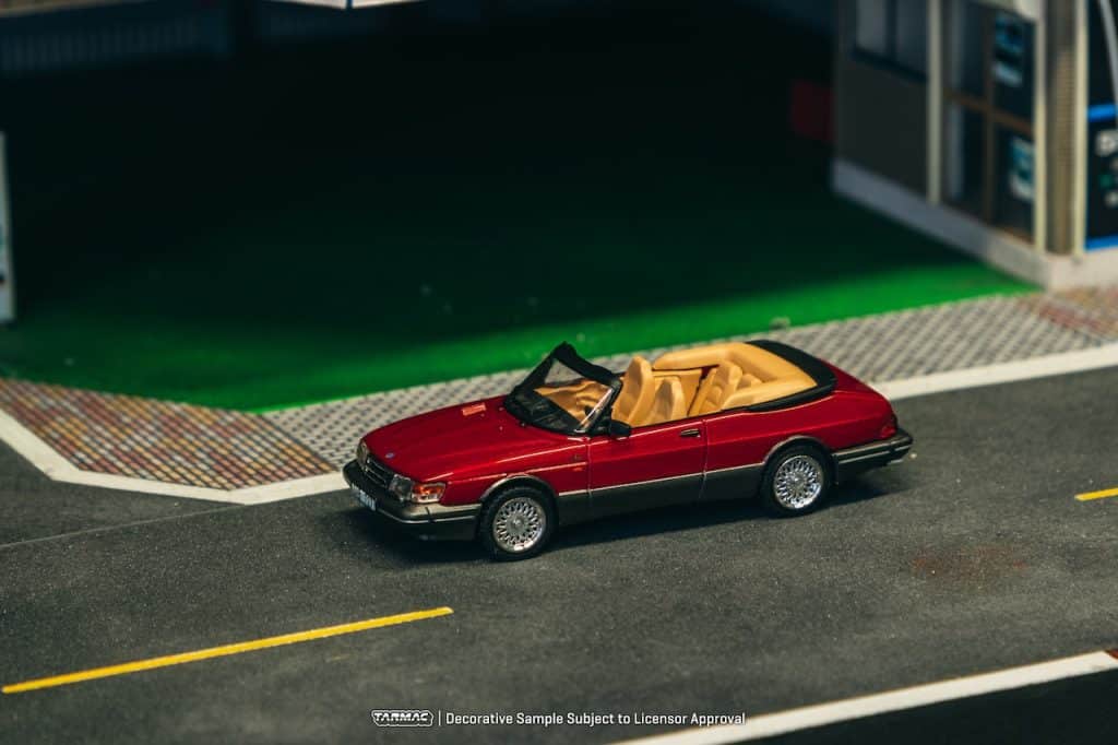 Tarmac Works 1:64 GLOBAL64 Saab 900 Turbo Convertible Red T64G-067-RE