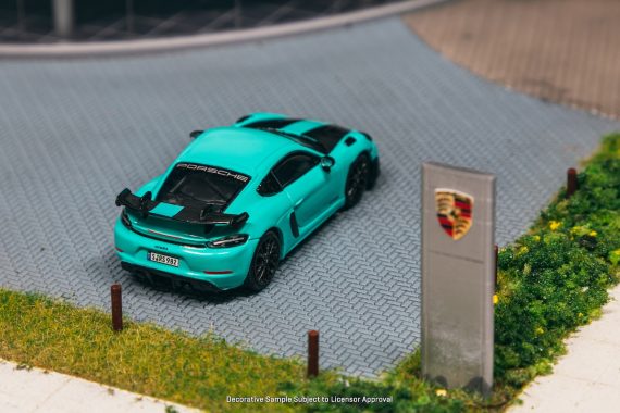 Tarmac Works 1:64 COLLAB64 Porsche Cayman GT4RS Mint Green T64S-022-MG