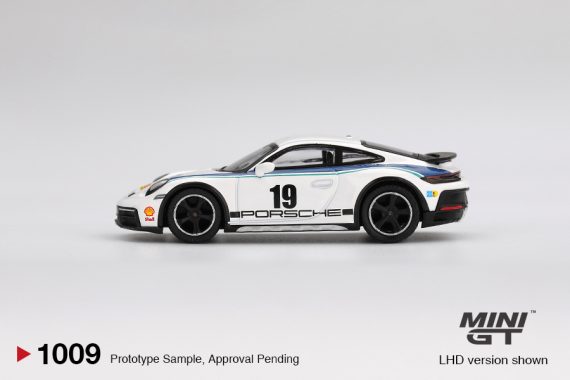 MINI GT No.1009 Porsche 911 Dakar Rally 1974 MGT01009