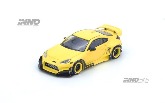 INNO64 1:64 TOYOTA GR86 "PANDEM" Yellow IN64-GR86P-YELLOW