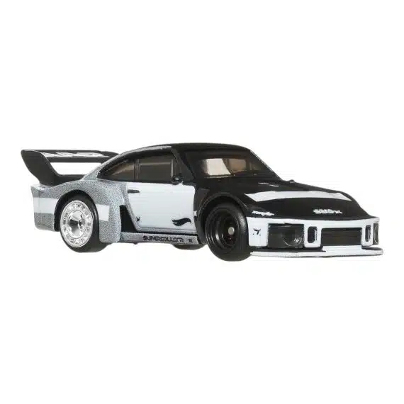 Hot Wheels Premium Boulevard Porsche 935 JBL17