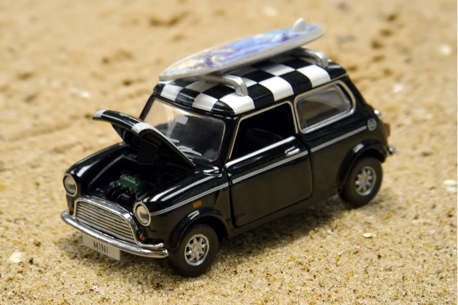 ミニカー Tiny Mini Cooper Mk 1 (with surfboard) Preorder] Tiny City 1:50 - Mini Cooper Mk1 (with surfboard