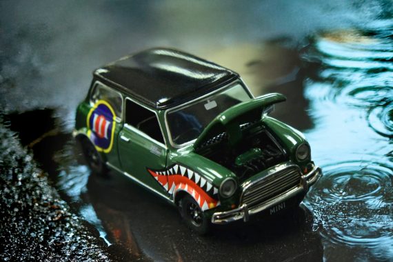 TINY x HP Hyperation Art Car-Shark HYP00003