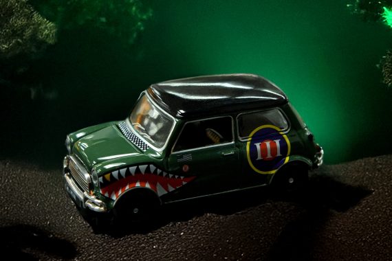 TINY x HP Hyperation Art Car-Shark HYP00003
