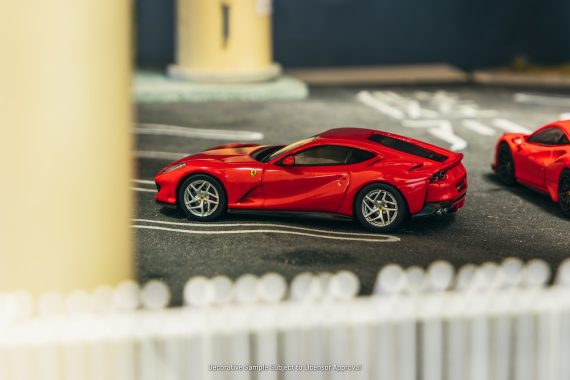 Tarmac Works 1:64 CENTAURIA x IXO COLLECTIONS FERRARI 812 SUPERFAST 2017 IXC.FSD.FE.014-E