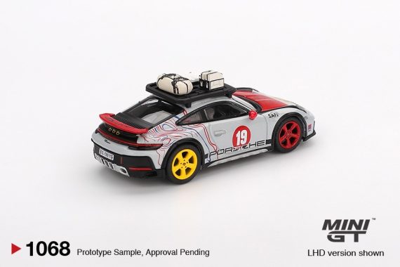 MINI GT No.1068 Porsche 911 Dakar "Uncle Rally" /Blister packaging MGT01068-BL