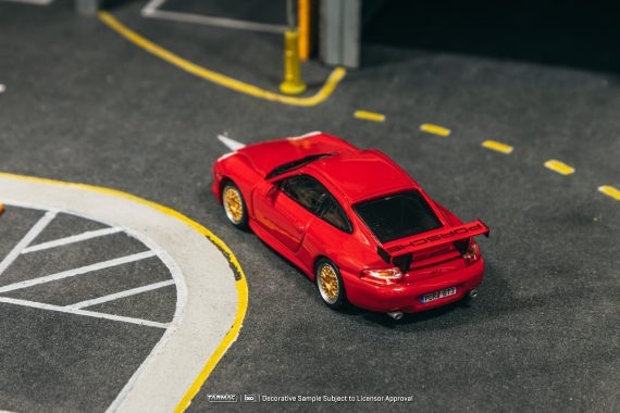 Tarmac Works 1:64 GLOBAL64 Porsche 911 GT3 (type 996) Red T64G-069-RE