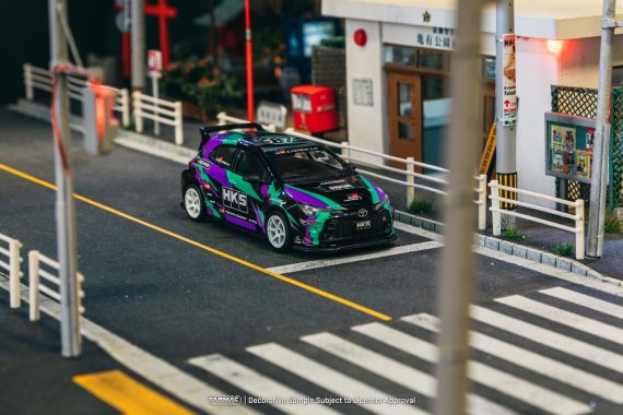 Tarmac Works 1:64 GLOBAL64 HKS Toyota GR Corolla T64G-066-HKS