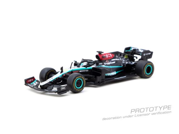 Tarmac Works 1:64 GLOBAL64 Mercedes-AMG F1 W12 E Performance New York Demo Run 2024 Lewis Hamilton T64G-F037-NY