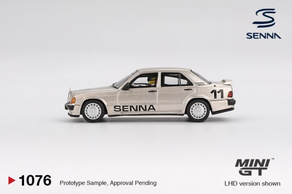MINI GT No.1076 Mercedes-Benz 190 E 2.3-16 #11 Ayrton Senna 1984 Nürburgring Race of Champions w/ Figure MGT01076